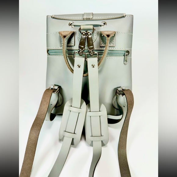 GRAFEA England Michelle Full Grain Utility Leather Baby Small Backpack in Grey - Picture 5 of 16